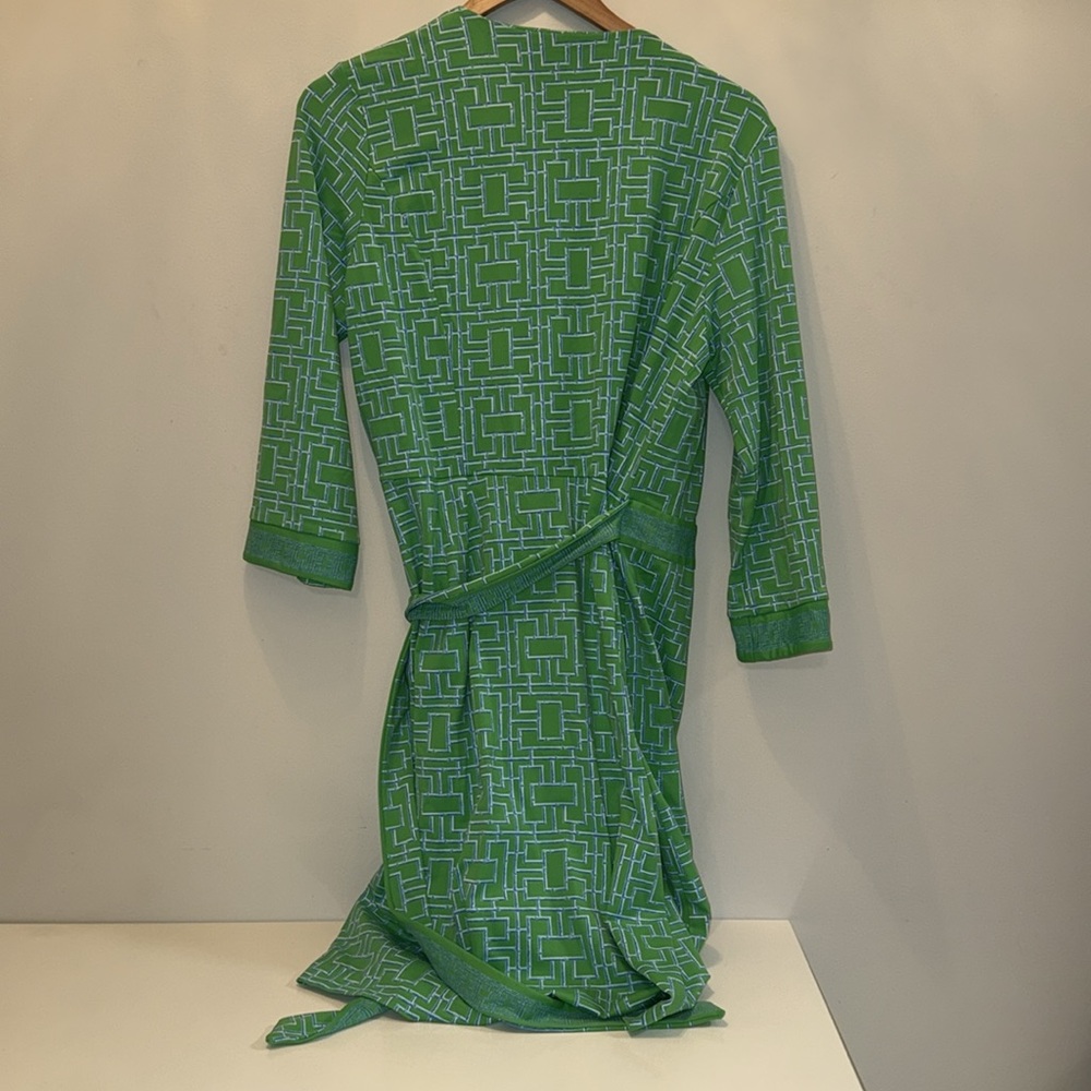 ELIZABETH McKAY Wrap Dress - Picture 4 of 5